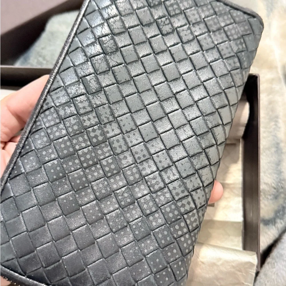 Bottega Veneta  Leather Wallet - Picture 3 of 15